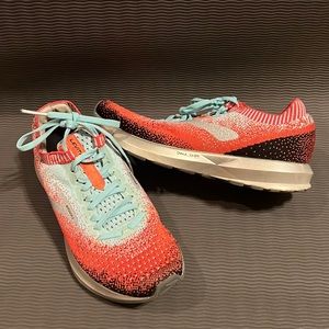 Brooks Womens Levitate Size 7.5